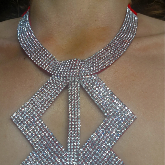 VENUS Rhinestones and red top ! - Picture 3 of 5